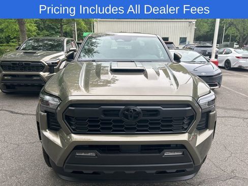 New 2026 Toyota Tacoma TRD Sport AWD/4WD image 2