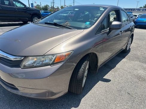 Used 2012 Honda Civic LX image 4