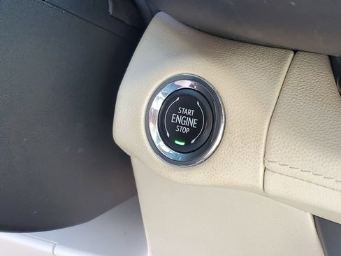 Used 2023 Buick Envision Essence w/ Technology Package I AWD/4WD image 15