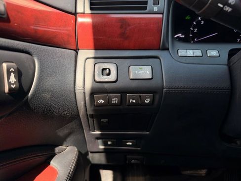 Used 2008 Lexus LS 600h L image 10