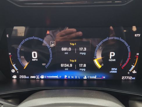Used 2023 Chevrolet Colorado ZR2 AWD/4WD image 15