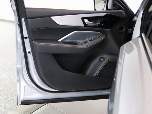 Used 2026 Acura MDX w/ Technology Package image 12