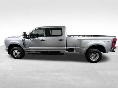 Used 2024 Ford F350 XLT w/ 360-Degree Camera Package image 6