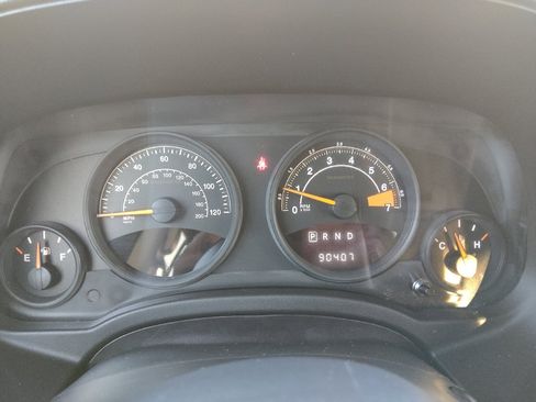 Used 2017 Jeep Patriot High Altitude FWD image 23