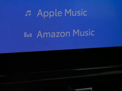 Certified 2025 Toyota Corolla LE w/ Convenience Package image 27