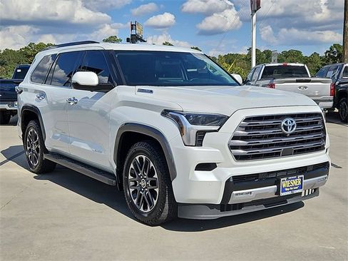 Used 2023 Toyota Sequoia Limited image 7