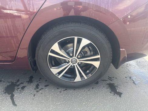 Used 2021 Nissan Sentra SV FWD image 12
