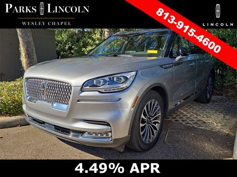 Used 2023 Lincoln Aviator Reserve w/ Equipment Group 201A image 3