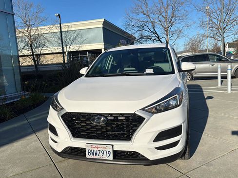 Used 2020 Hyundai Tucson SE image 3