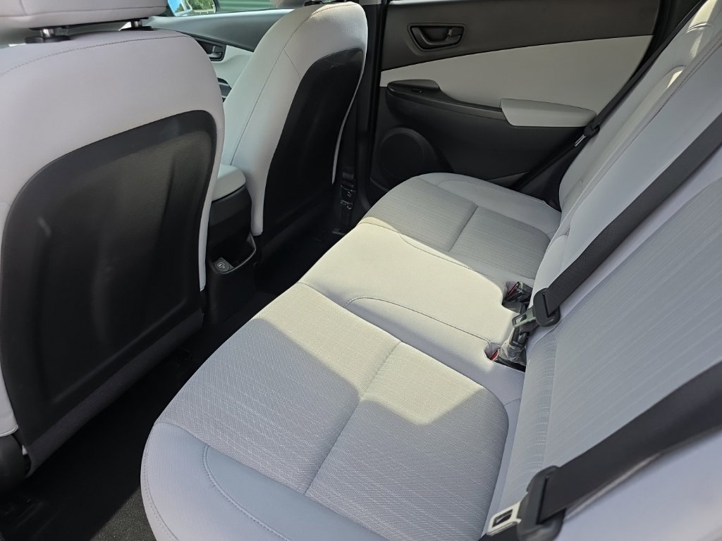 Used 2023 Hyundai Kona SEL AWD/4WD image 13
