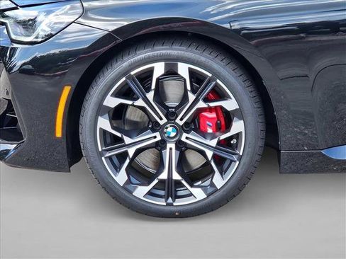 Used 2025 BMW 230i Coupe w/ M Sport Package image 18