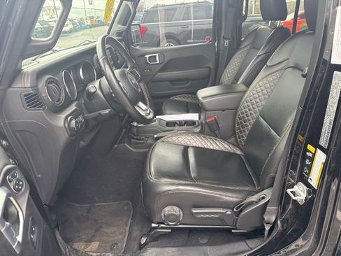 Used 2021 Jeep Wrangler Unlimited Sahara image 4