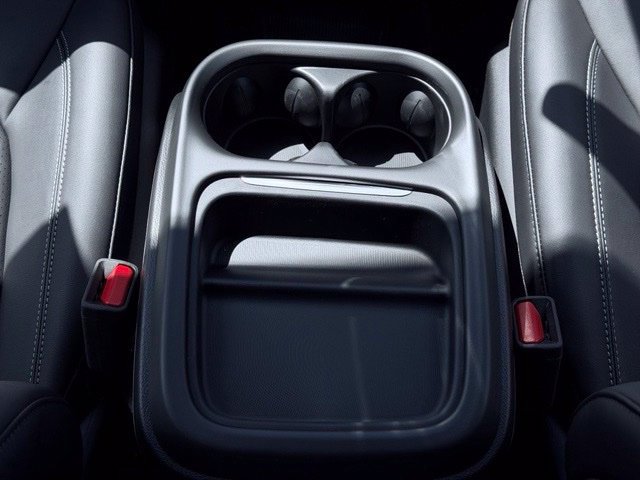New 2027 Chrysler Pacifica Select FWD image 38