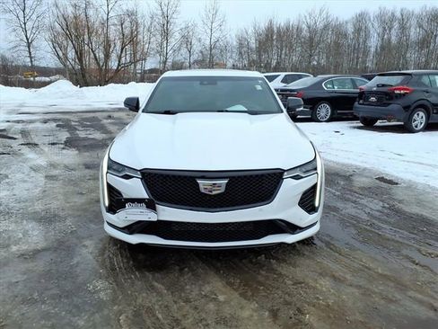 Used 2022 Cadillac CT4 V w/ Navigation Package image 8