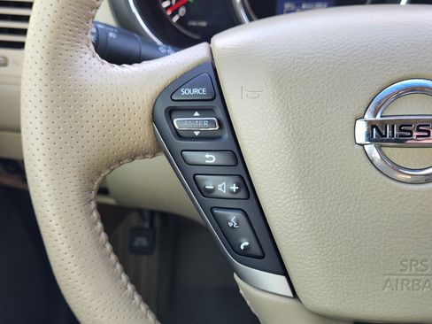 Used 2014 Nissan Murano LE w/ Platinum Edition Package image 35