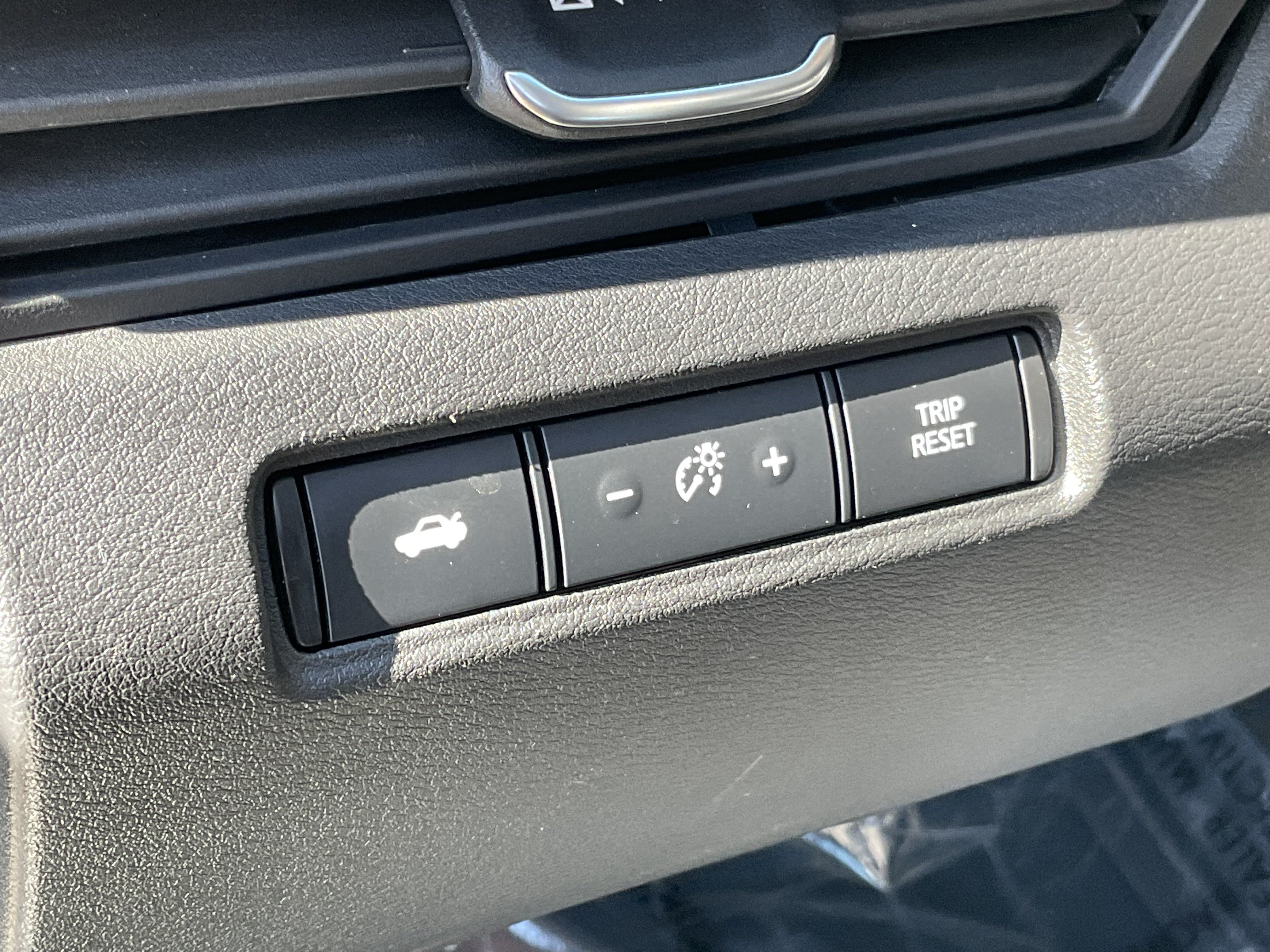 Used 2025 Nissan Altima 2.5 SV AWD/4WD image 27