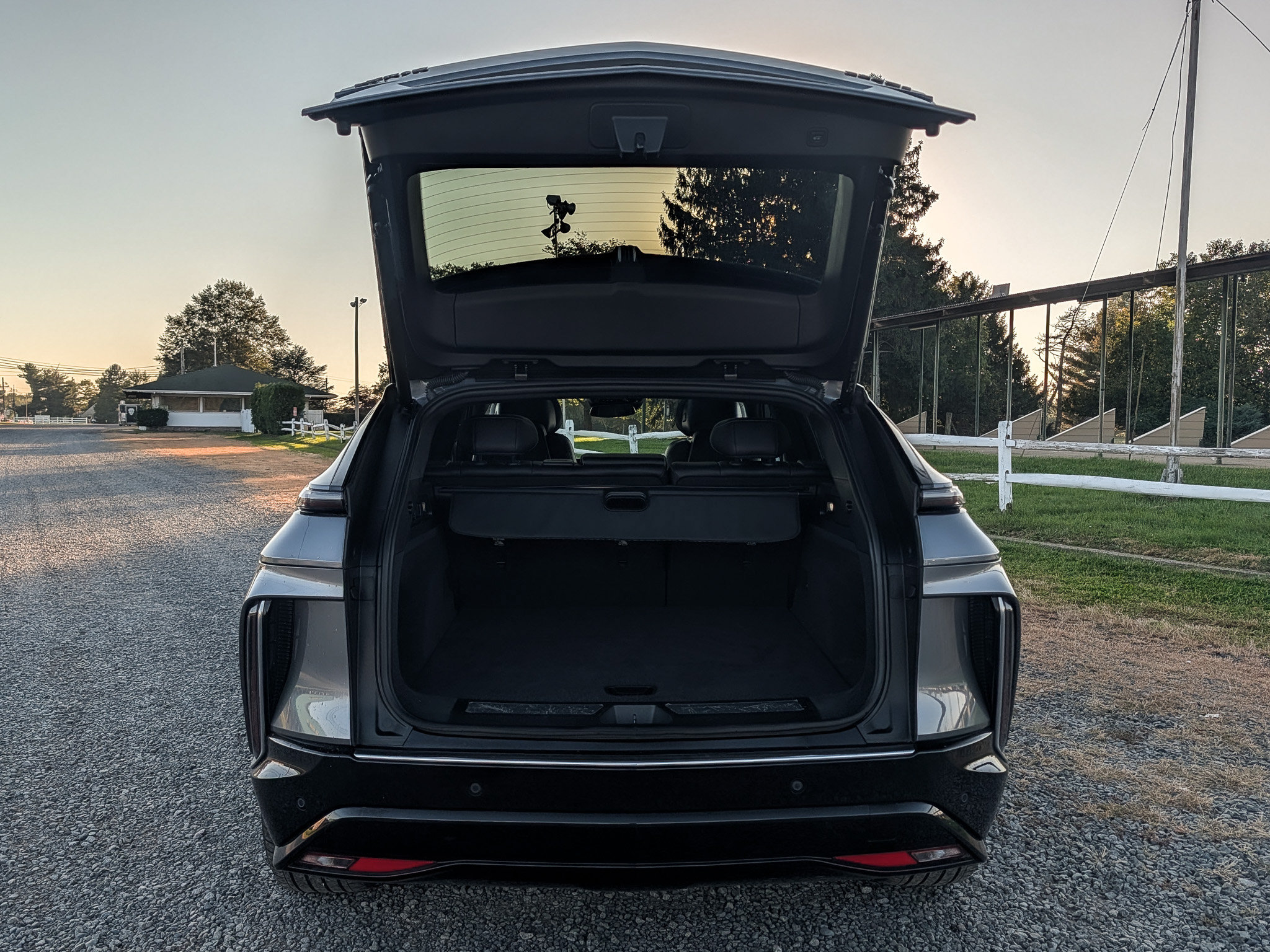 Used 2023 Cadillac Lyriq AWD image 7