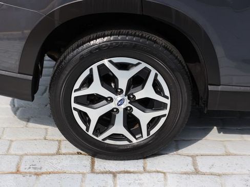 Certified 2023 Subaru Forester Premium AWD/4WD image 58
