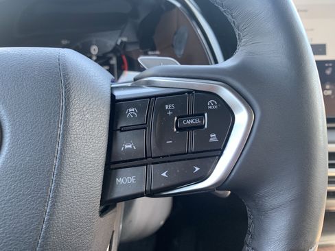 Used 2025 Lexus RX 350 Premium w/ Accessory Package (Z1) image 20