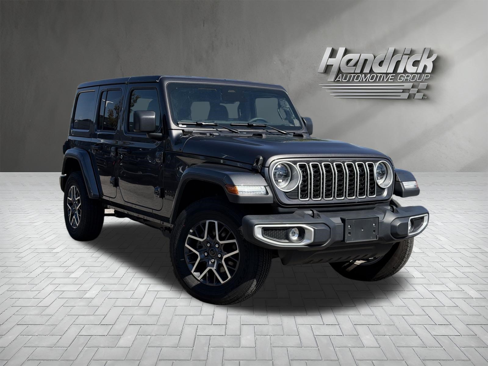 Used 2026 Jeep Wrangler Unlimited Sahara AWD/4WD image 2