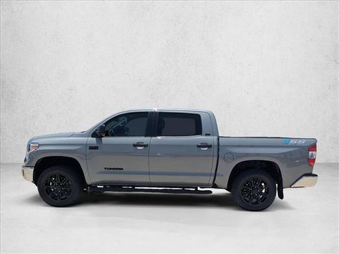 Used 2018 Toyota Tundra SR5 w/ SR5 Upgrade Package RWD image 8