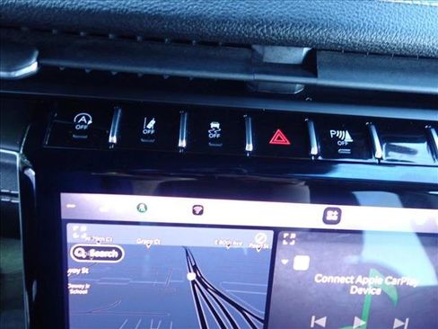 Used 2022 Jeep Grand Cherokee Limited image 25