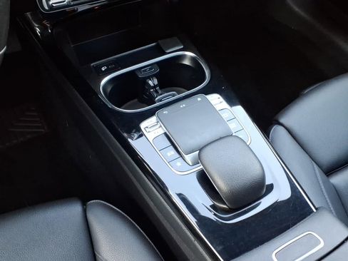 Used 2020 Mercedes-Benz CLA 250 image 23