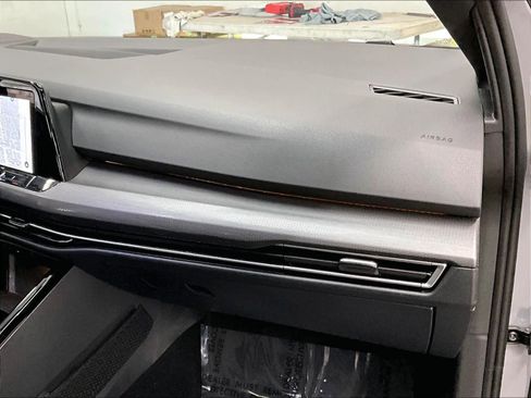 Used 2023 Volkswagen GTI Autobahn image 19