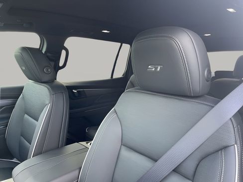 New 2025 Buick Enclave Sport Touring w/ Power Package image 23