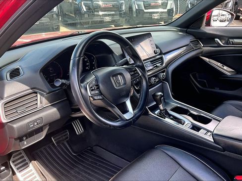 Used 2018 Honda Accord Sport image 18