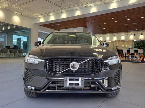Certified 2024 Volvo XC60 B5 Core w/ Climate Package AWD/4WD image 8
