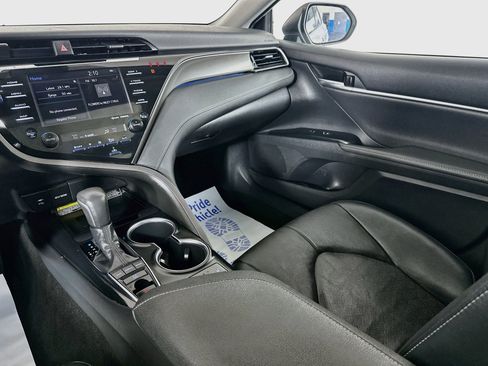 Certified 2019 Toyota Camry XSE FWD image 22