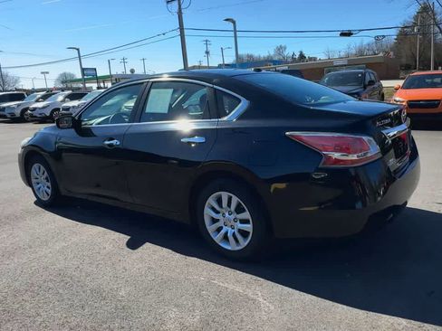 Used 2014 Nissan Altima 2.5 S w/ Display Audio Package image 6