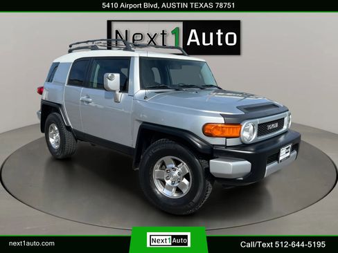 Used 2008 Toyota FJ Cruiser 2WD image 1