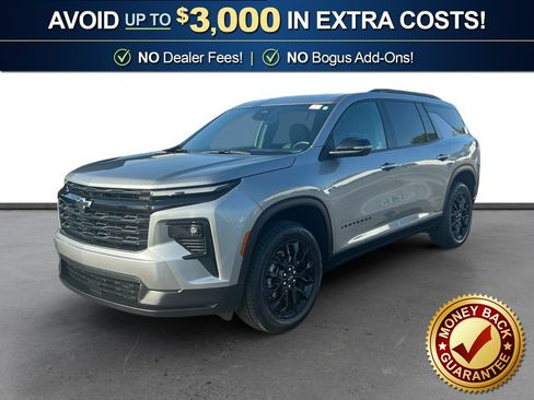 Used 2026 Chevrolet Traverse LT w/ Midnight/Sport Edition FWD image 1