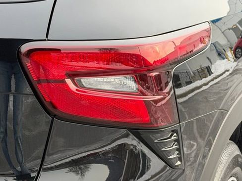 Certified 2024 Chevrolet Trax LT w/ Driver Confidence Package image 21