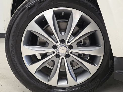 Used 2015 Mercedes-Benz GL 450 4MATIC image 50