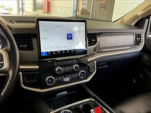 Used 2024 Ford Expedition Max XLT AWD/4WD image 11
