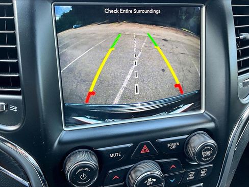 Used 2018 Jeep Grand Cherokee Limited AWD/4WD image 20