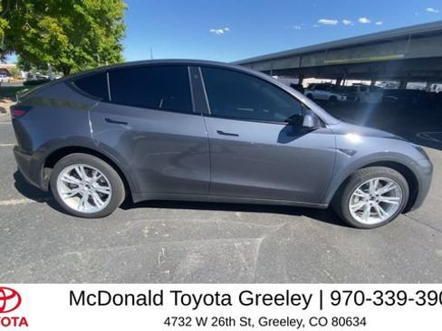 Used 2023 Tesla Model Y Long Range AWD/4WD image 8
