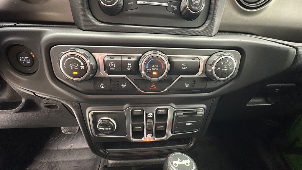 Used 2018 Jeep Wrangler Unlimited Sport S AWD/4WD image 18