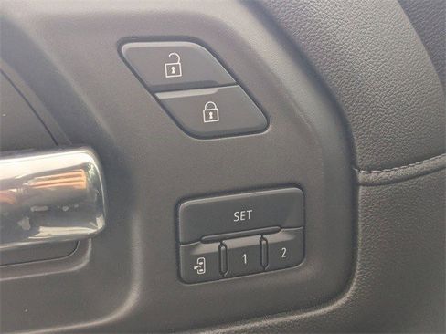 Used 2023 Chevrolet Silverado 2500 High Country w/ Z71 Off-Road Package image 9