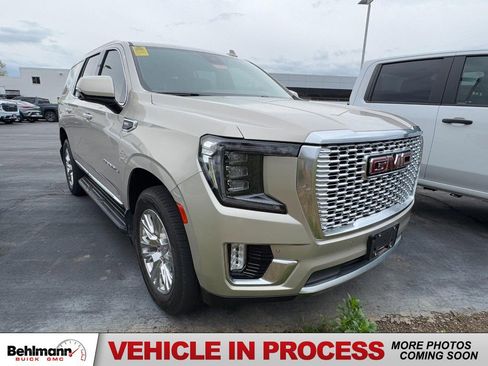Used 2023 GMC Yukon Denali image 1