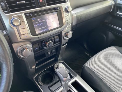 Used 2016 Toyota 4Runner SR5 image 17