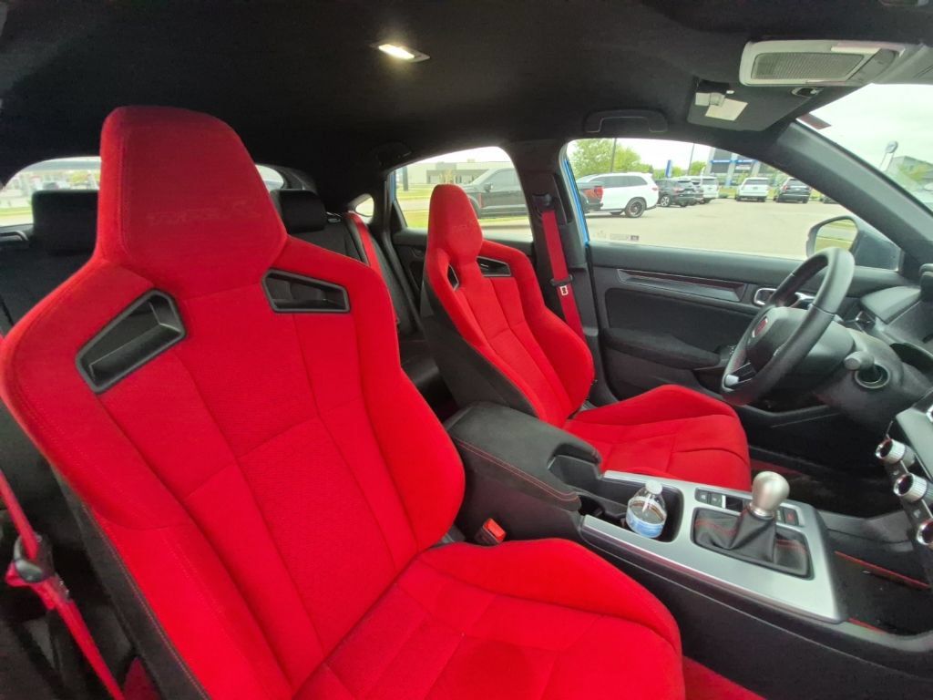 Used 2025 Honda Civic Type R image 9