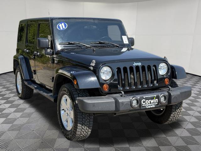 Used 2011 Jeep Wrangler Unlimited Sahara AWD/4WD image 4