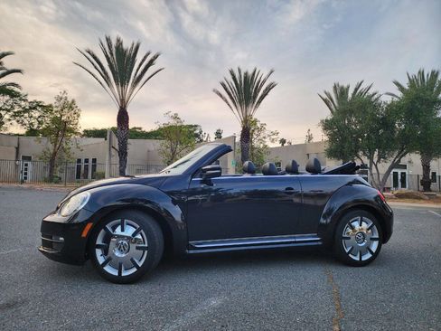 Used 2013 Volkswagen Beetle 2.5 FWD image 13