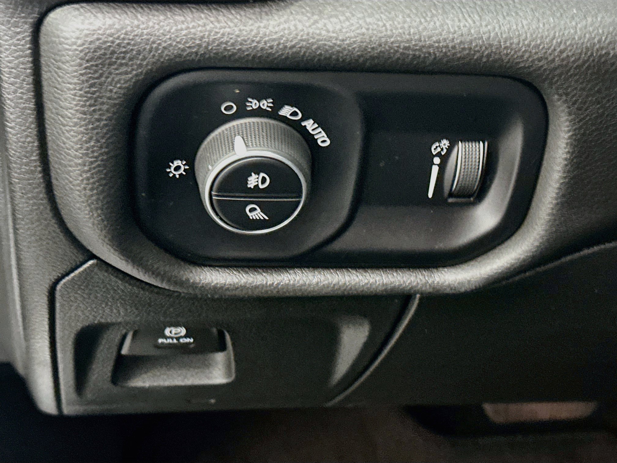 Used 2024 RAM 1500 Big Horn AWD/4WD image 17