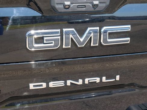 Used 2023 GMC Sierra 1500 Denali Ultimate AWD/4WD image 10