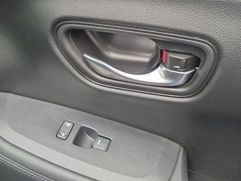 Used 2025 Honda HR-V LX image 33